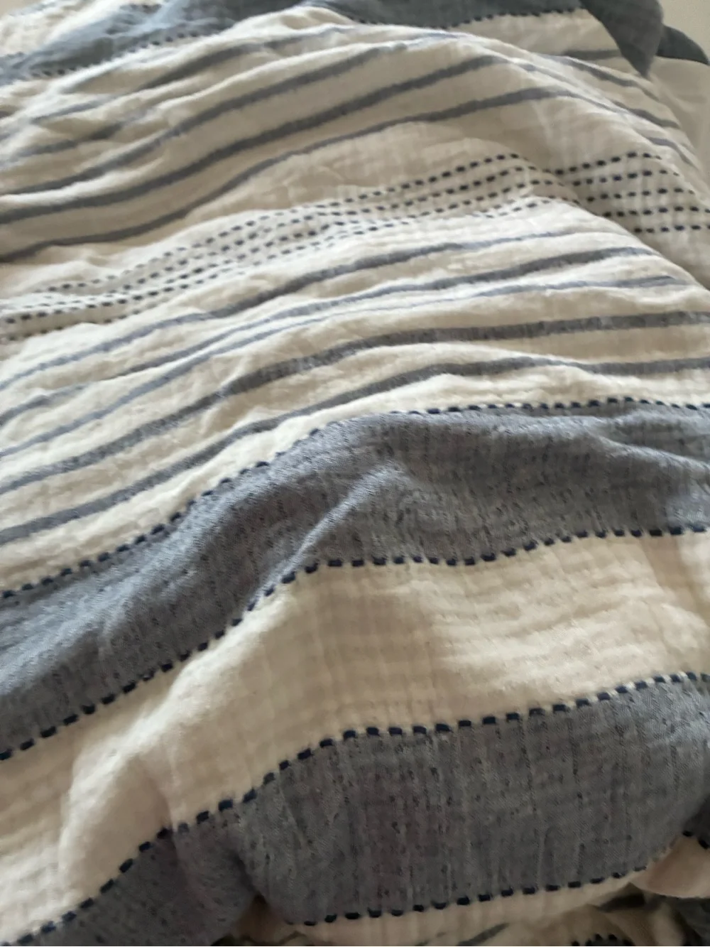 DKNY Blue and White Striped 3 piece Duvet Cover Set with shams cotton breathable